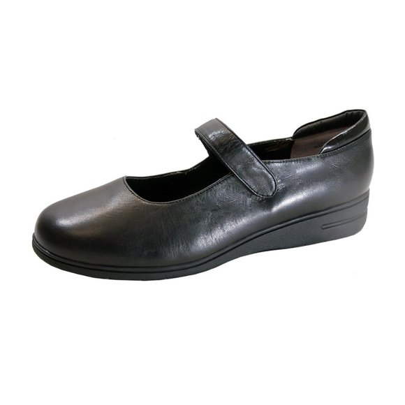 womens leather shoes wide width